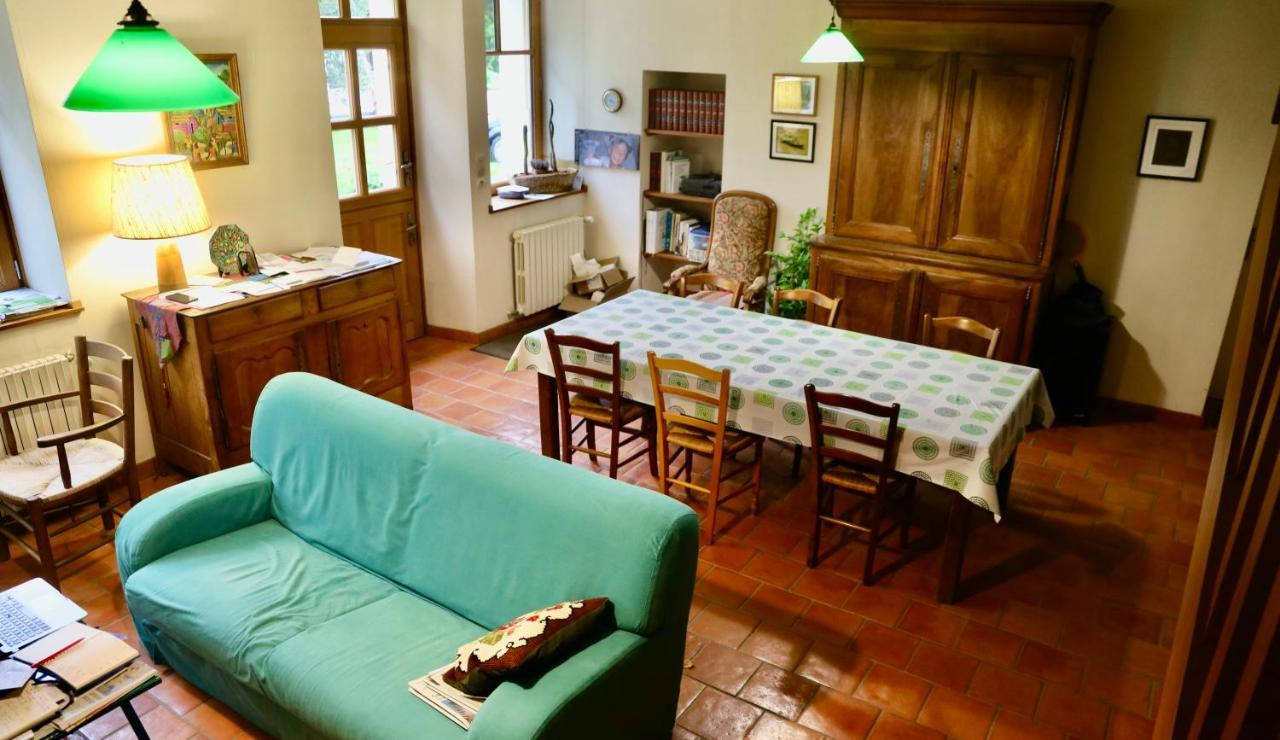 Bed and Breakfast Ferme des Trois Poiriers, Teloché Exterior foto